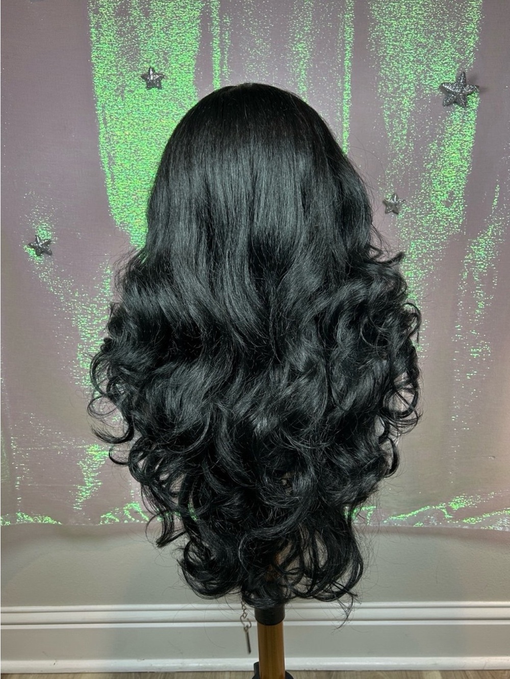 Synthetic Premium Black Long Wavy Lace Front Wig - Natural Volume - Picture 3 of 3
